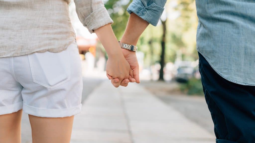 couple finance1 | | Bagaimana Mengetahui Kamu dan Dia Sudah Siap Menikah? Ini Kata Psikolog