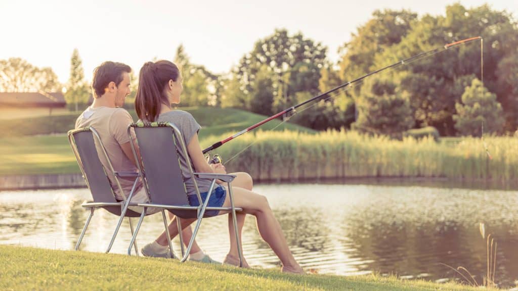 couple fishing | | Sains Menyimpulkan: Cara Ini Membuat Hubungan Cintamu Lebih Bahagia