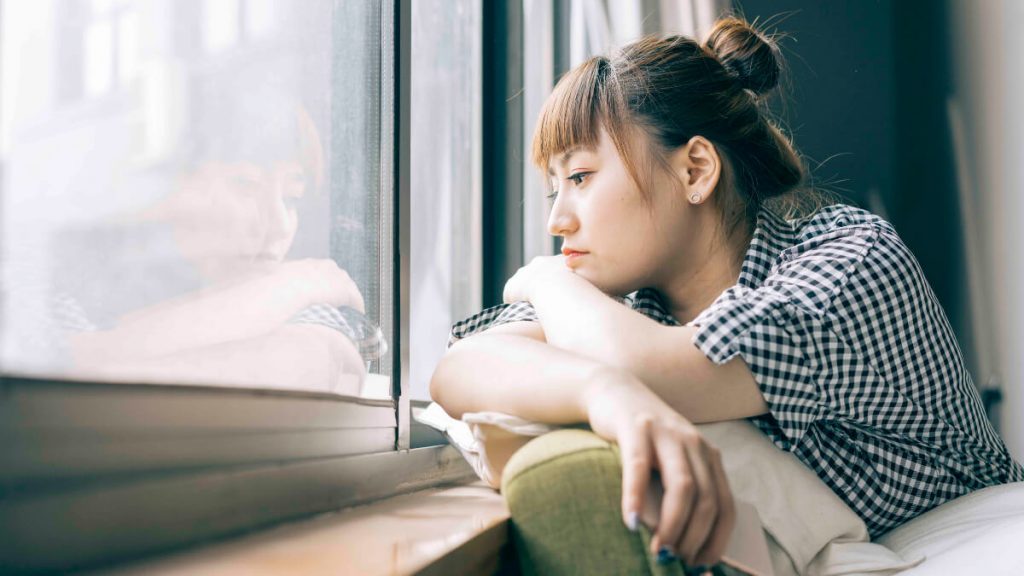 cara mengatasi kesepian menurut psikologi 2 | | Bagaimana Cara Mengatasi Kesepian? Ini Saran Psikolog