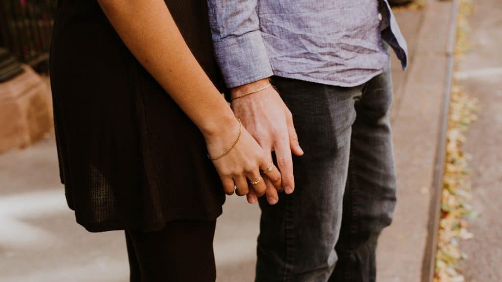 couple2 | | Kamu Sudah Tidak Cinta pada Pasangan—Apa yang Sebaiknya Dilakukan?