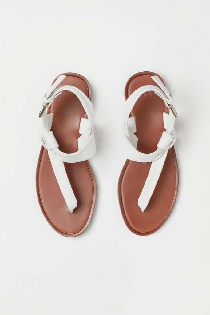 HM Leather Sandals | | 15 Strappy Sandal Tercantik yang Bisa Kamu Miliki Saat Ini