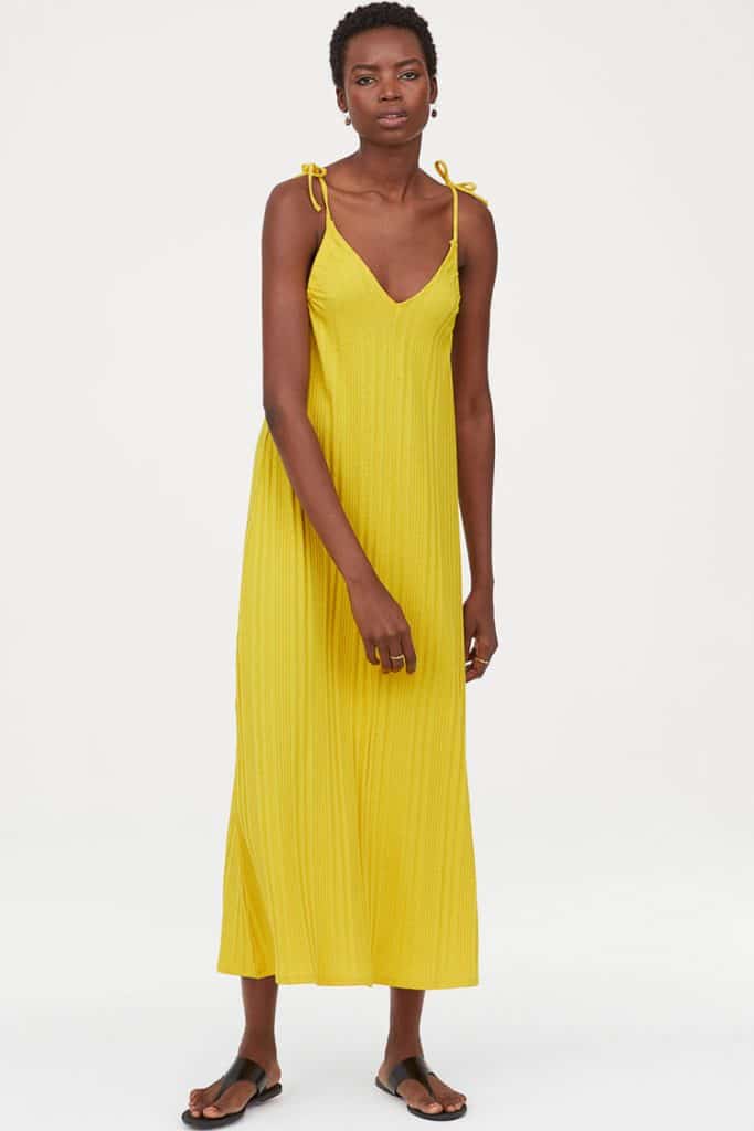 HM Ribbed Maxi Dress | | 20 Item Fashion yang Akan Membuat Kamu Super Senang Bulan Ini