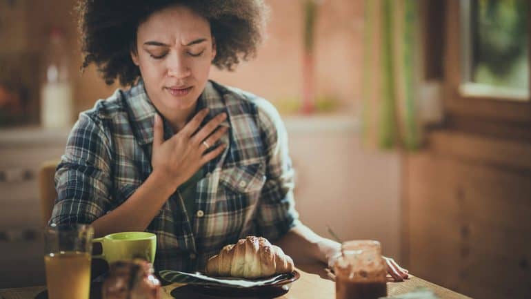 nausea 8 | | Tanya Spesialis Gizi: Mengapa Habis Makan Rasanya Mual dan Ingin Muntah?