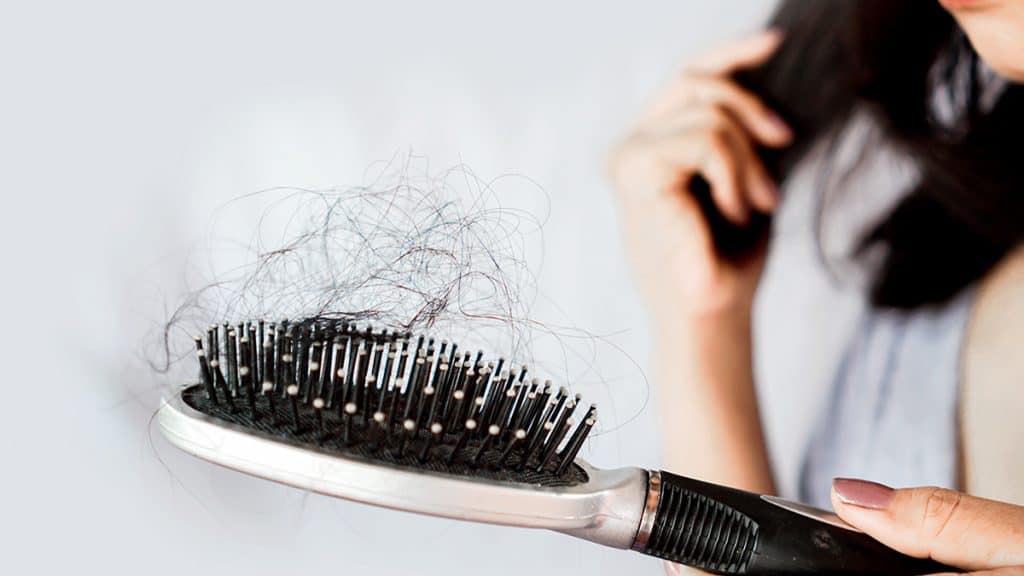 cara mengatasi rambut rontok 2 | | Ini Cara Mengatasi Rambut Rontok Parah Menurut Dermatolog