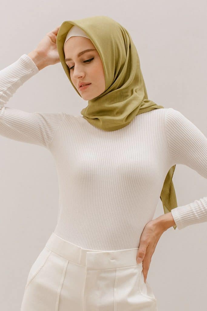 paduan warna baju dan jilbab