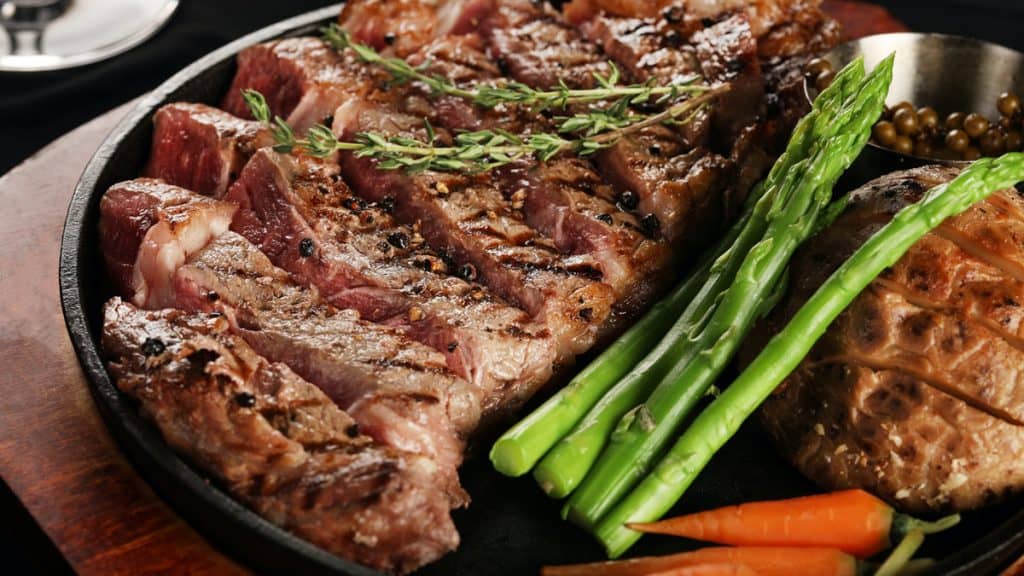 Perbedaan sirloin dan tenderloin 2 | | Suka Makan Steak? Ketahui Perbedaan Sirloin dan Tenderloin