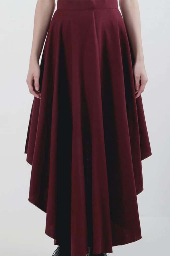 MERA MERA STUDIO Maroon Lilia Skirt | | 16 Paduan Warna Sempurna Untuk Biru Muda