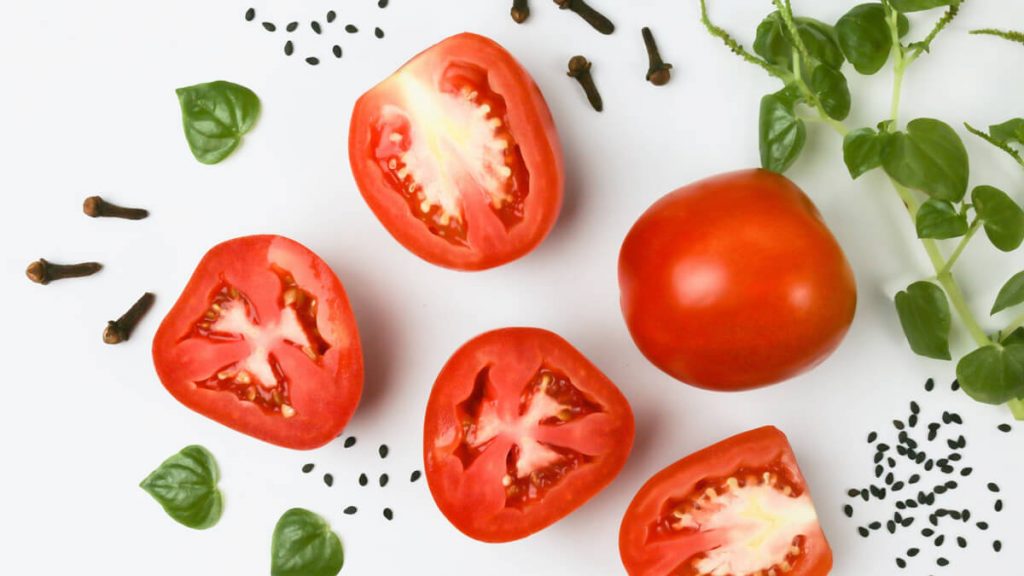 cara membuat masker tomat 1 | | Perlu Dicoba: 8 Cara Mudah Membuat Masker Tomat