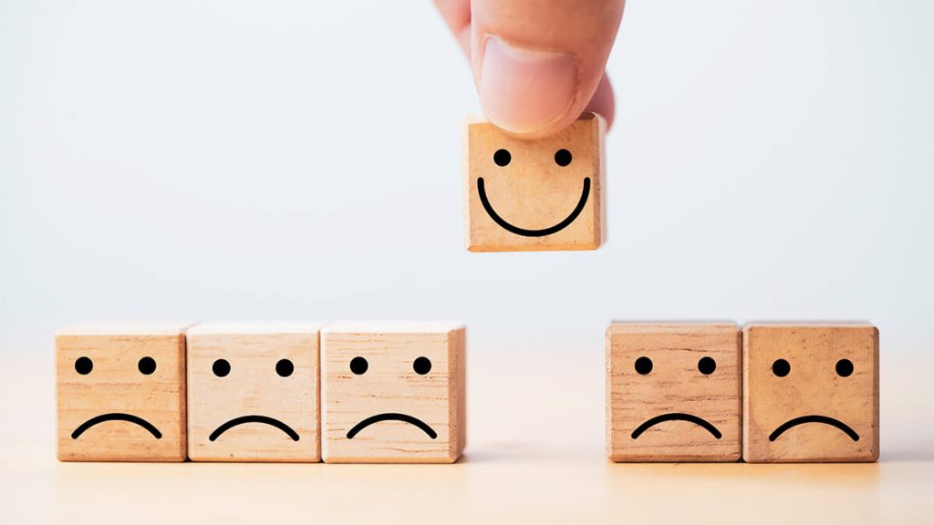mengapa toxic positivity dapat berdampak buruk | | Apakah Kita Harus Selalu Memiliki Positive Vibes? Ini Kata Psikolog