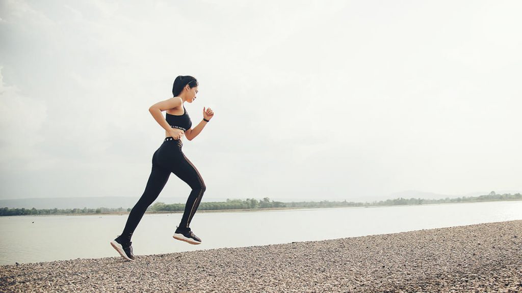 apa perbedaan jogging dan lari | | Tanya Ahli: Seberapa Penting Melakukan Pemanasan Sebelum Jogging?