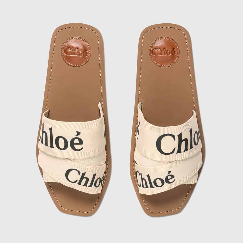 Chloe Woody Flat Mule | | Tidak Hanya Nyaman Dipakai Ke Pantai, 16 Rekomendasi Sandal Ini Juga Chic