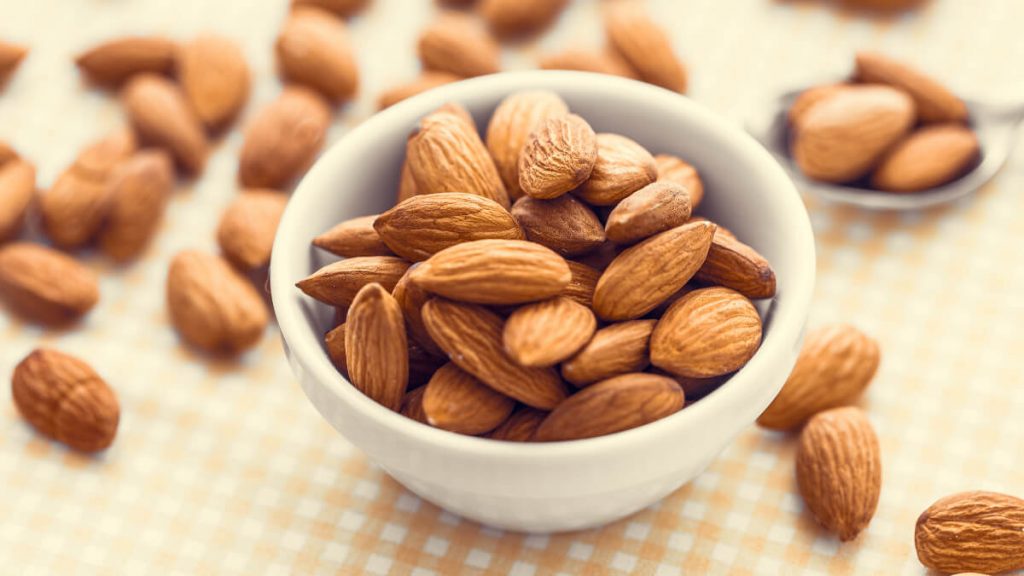 Almond | | Sedang Sakit? Ini 10 Makanan Penambah Imun Yang Bisa Dikonsumsi