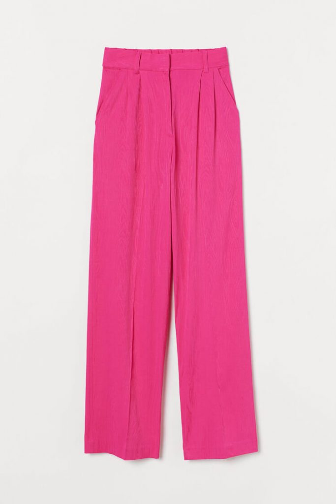 HM Celana Panjang Setelan Lebar | | 7 Inspirasi Outfit Warna Pink Fanta Yang Keren