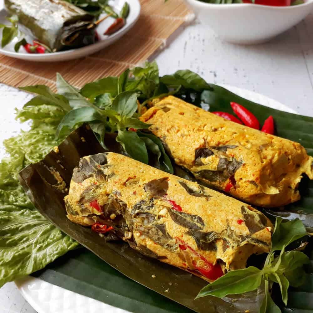 Pepes Tahu | | 12 Makanan Khas Jawa Barat Yang Akan Membuatmu Ketagihan