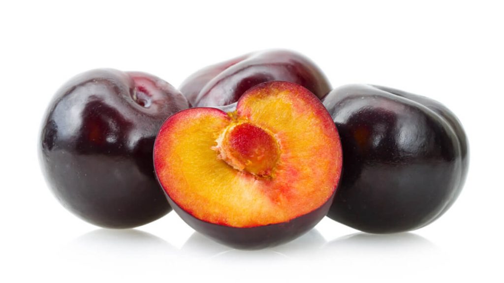 manfaat buah plum untuk diet