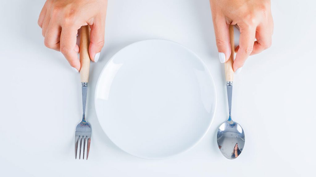 Benarkah Dianjurkan untuk Tidak Mengonsumsi Makanan atau Minuman | | Berminat Melakukan Diet Water Fasting? Baca Dulu Penjelasan Ahli Ini