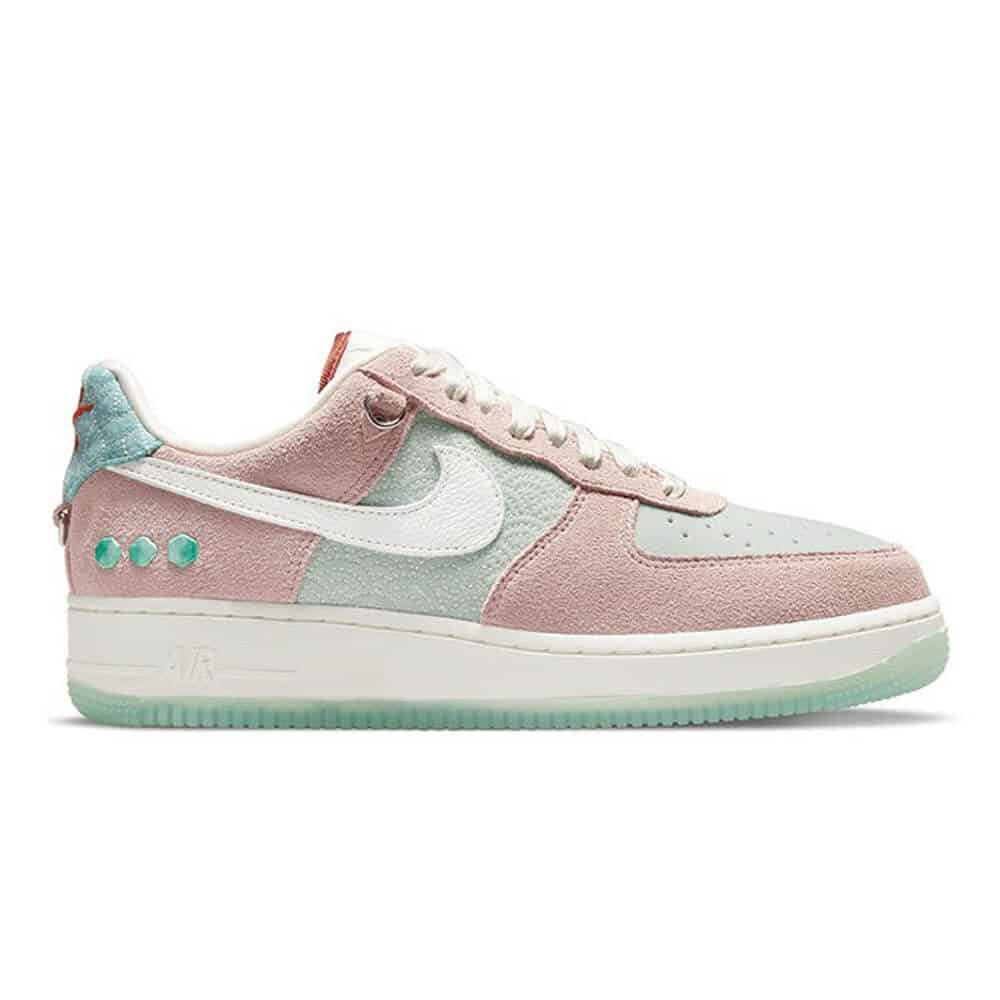 Nike Air Force 1 07 LX Shoes